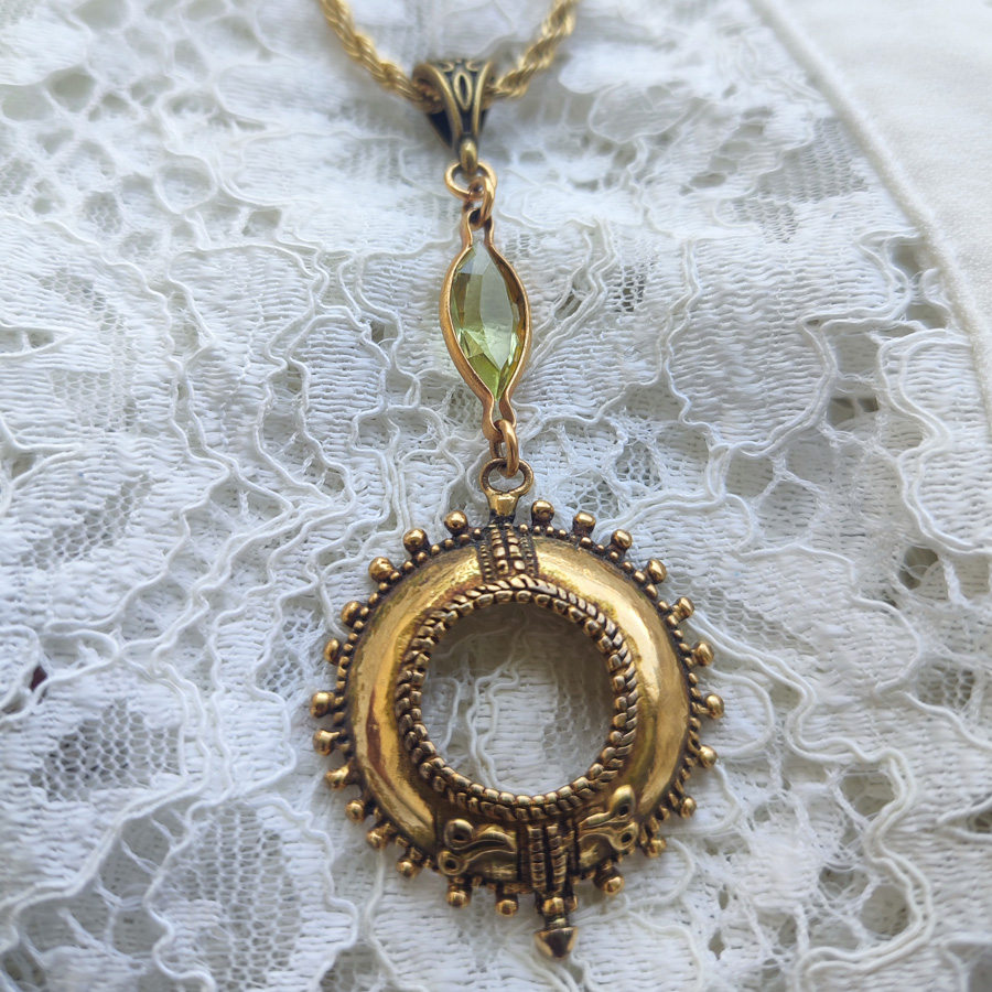 boucle-soleil-solitaire-3 Pendentif soleil de la collection chanaz