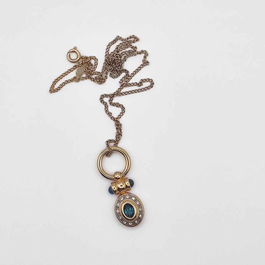 collier_agatha_1 Le pendentif du collier Agatha, une sélection la Fabrique Re belle