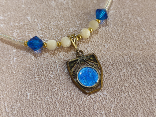 Collier éclat bleu DISPO