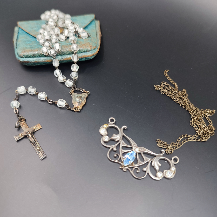 fabricationcollierbreton Fabrication Collier breton - Collection chapelets, médailles - La Fabrique Re Belle